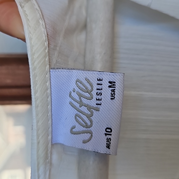 Selfie Leslie Maddox Fit and Flare Long Sleeve Romper - Picture 7 of 8